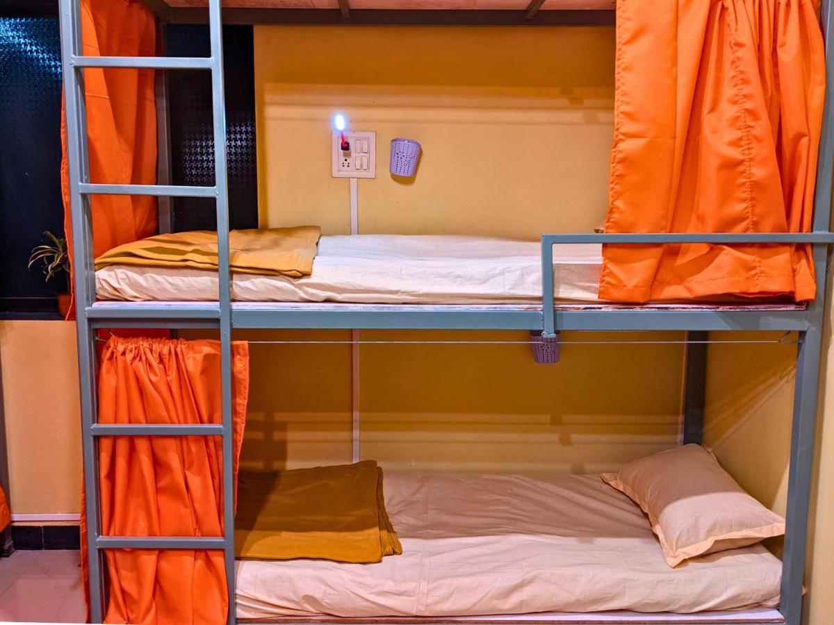 Awaara Backpackers Hostel, Alībāg Eksteriør billede